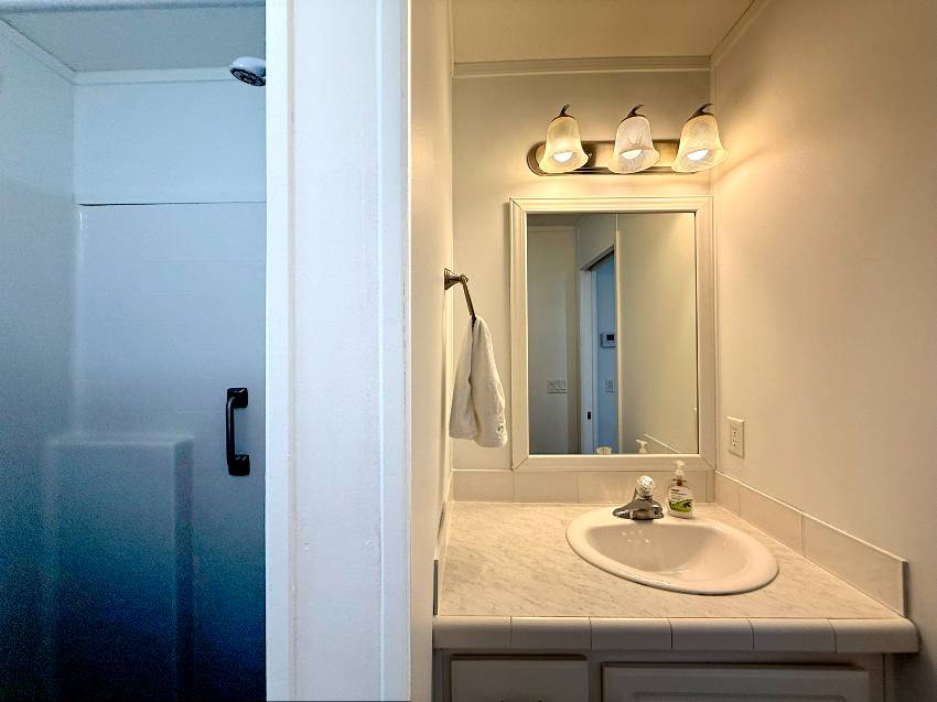 3 Date Ave a Bradenton, FL Mobile or Manufactured Home for Sale